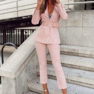 Zara Pink Gingham Flare Cropped Pants - Size M - Blogger Favorite Pants.